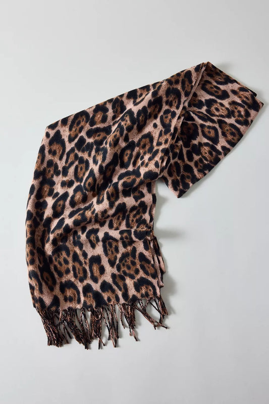 Leopard Pattern Woven Scarf