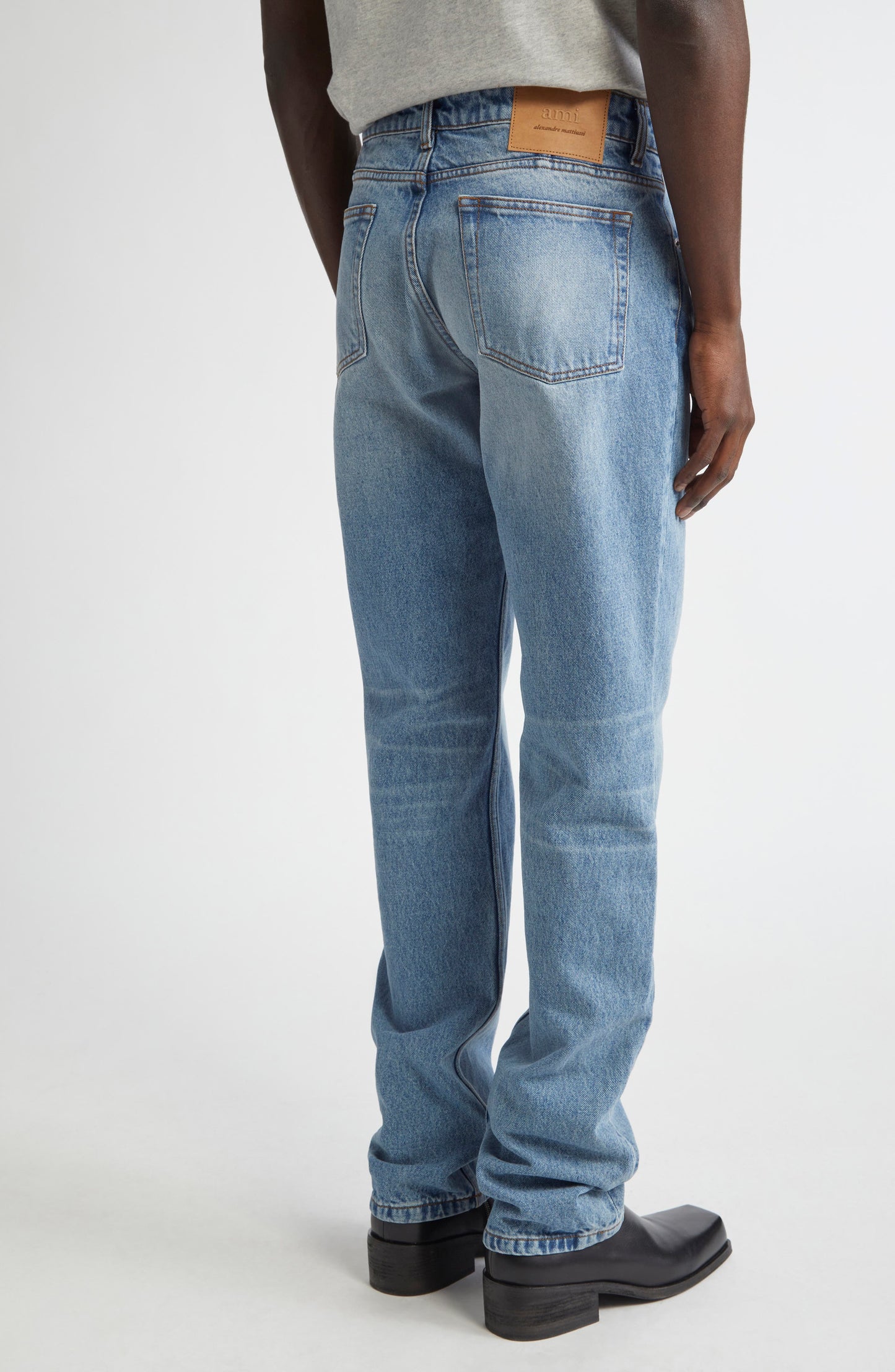 Classic Fit Jeans